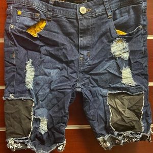 Short Ripped Men’s